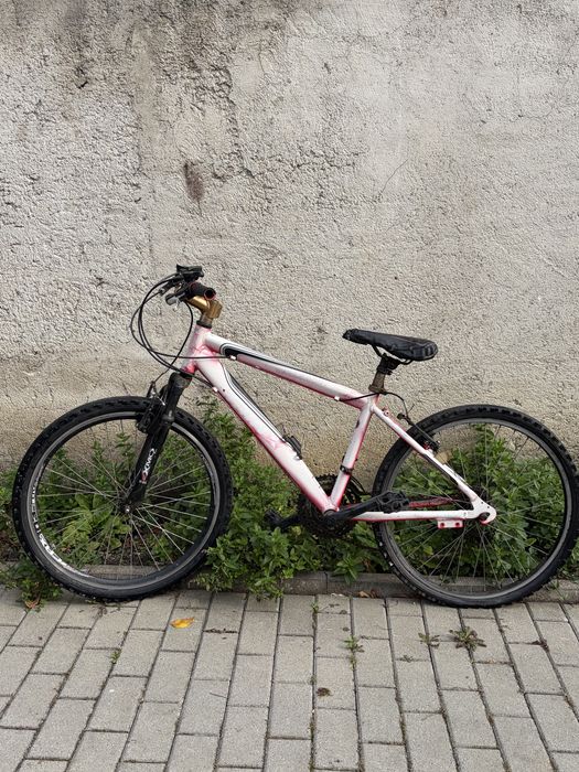 vand biciclete de diverse marimi