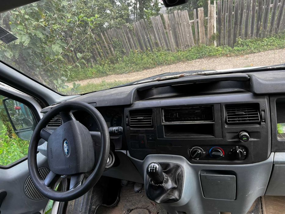 Vând Ford Transit 2.2 TDCI