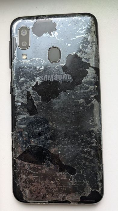 Telefon cu ecran spart Samsung A20e, perfect functional
