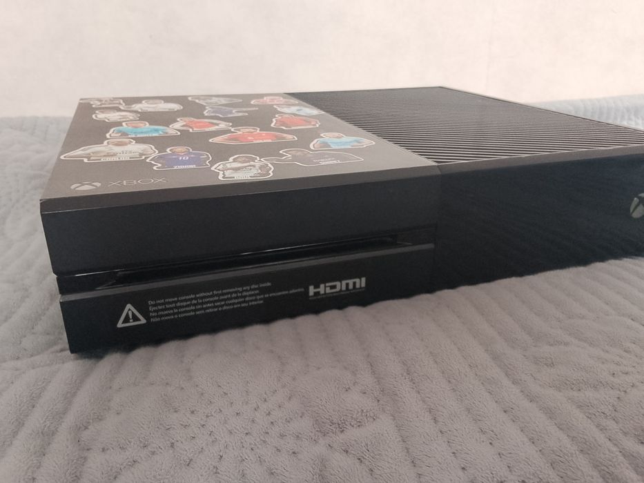 Продам Xbox One.