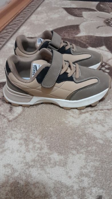 Детски маратонки 31 и 33 номер