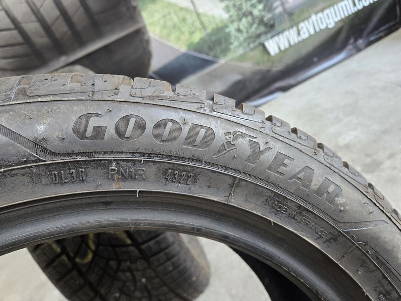 215/55/17 GOODYEAR 2бр