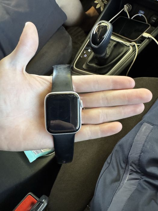 Apple watch se 44