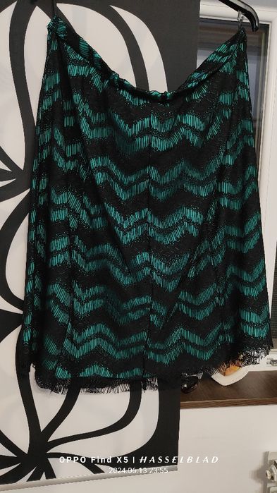 Vând rochii noi Nr 54