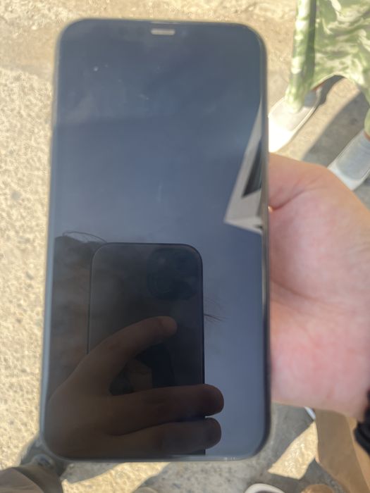 Iphone11 128 гб.