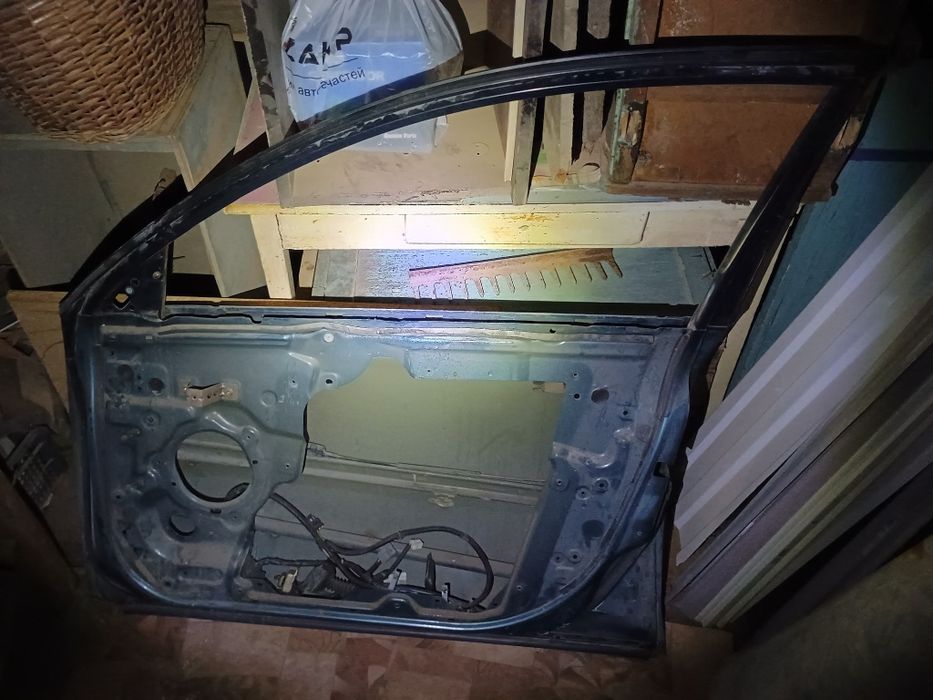 Дверь Nissan primera p12