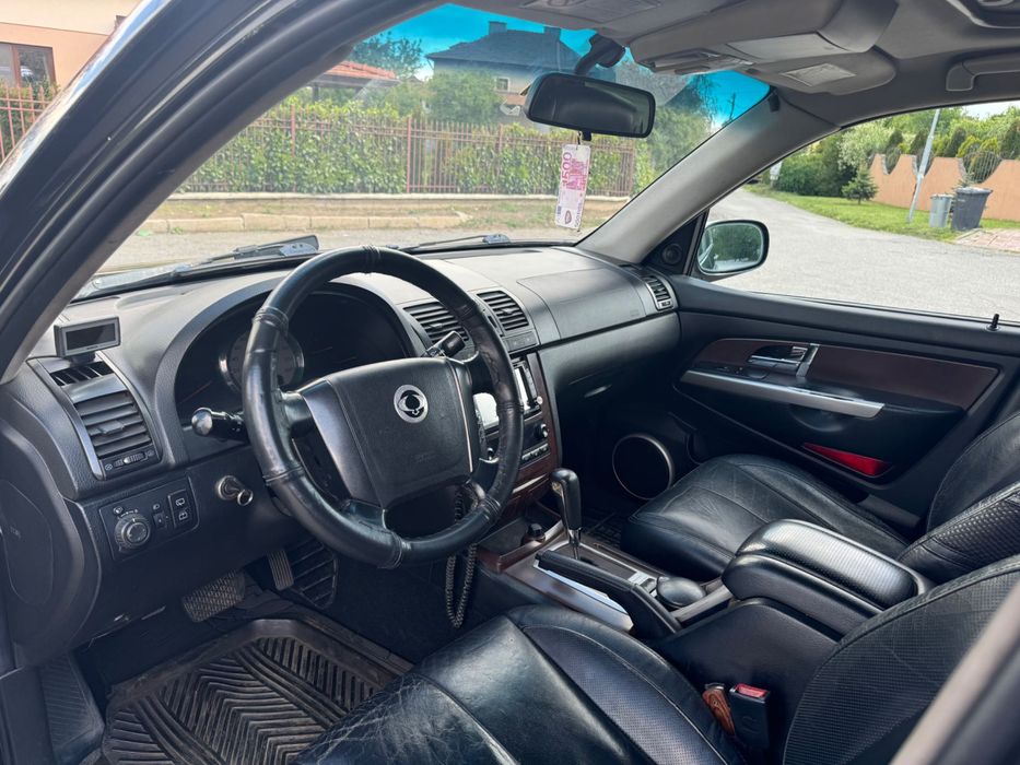 Sangyong rexton 2.7