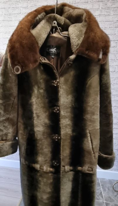 Изысканная шуба из натуральной цигейки