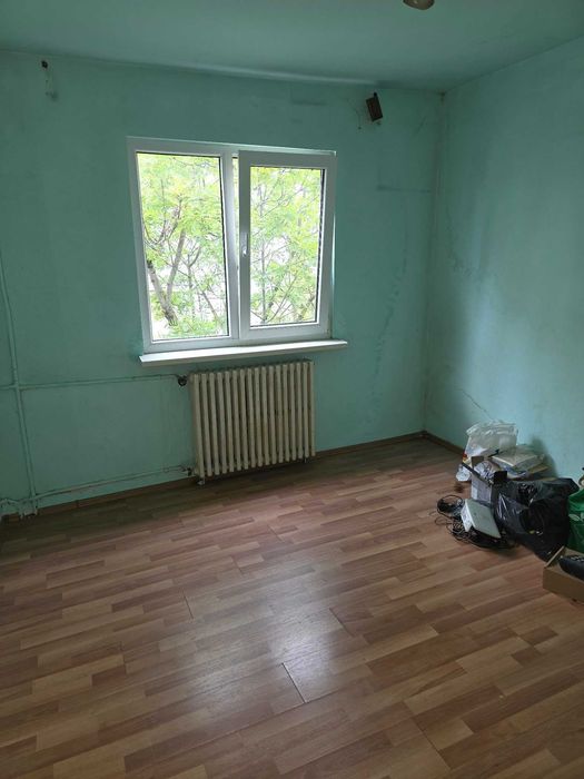 Vand apartament 2 camere in Manastur str. Mehedinti suprafata 35 mp - persoana fizica