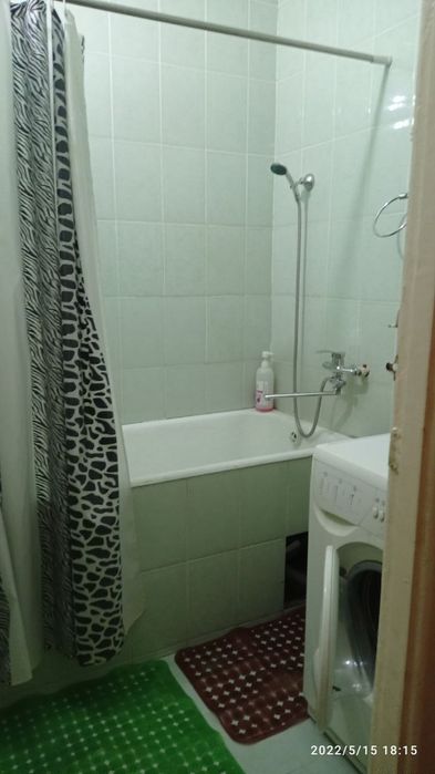 Продаю свою 2-х комн квартиру,15 квартал,метро Туркистан