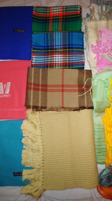 Шалове, различни дебелини и разцветки