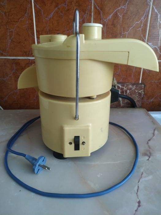 Электросоковыжималка