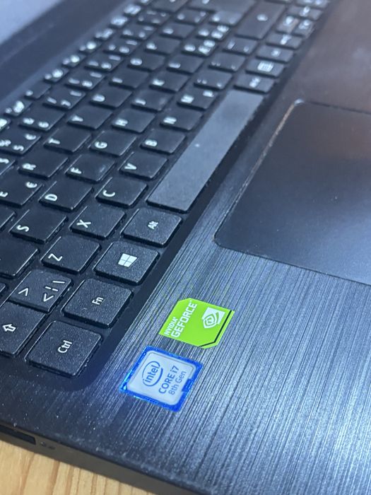 Acer Gaming• i7-8th Gen• Nvidia Mx130 2g • SSD 512