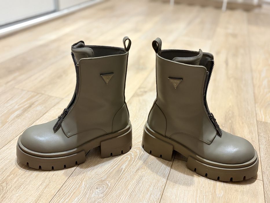Ghete/bocanci Guess nr 36 piele naturala