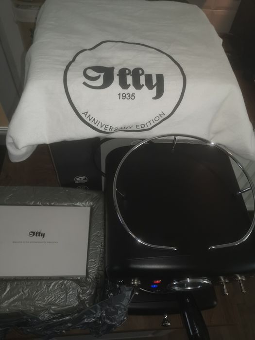 Vand  espresor Illy Francis X1 Anniversary mou cu garanție