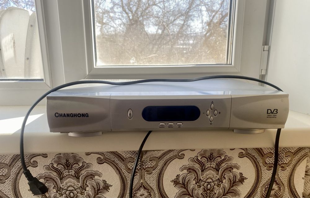 Продам спутниковую антенну «Ямал»