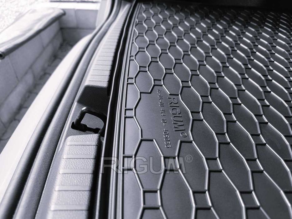Гумени стелки или багажник DACIA Duster 2 от 2017-2024г