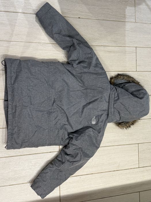 Geacǎ iarna puf copii-North Face McMurdo(marime-S, pt copii 135-150cm)