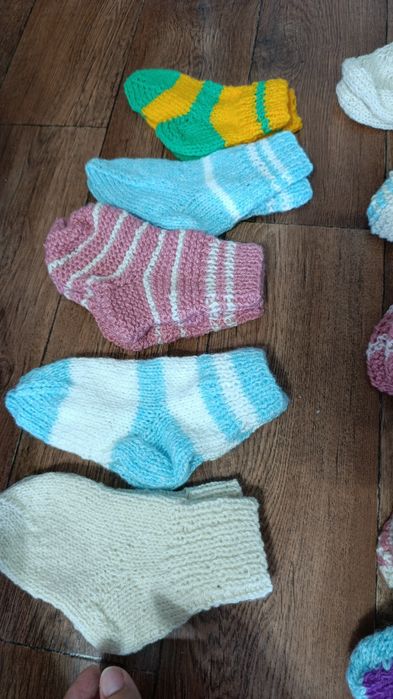 Продам вязаные наски, следи