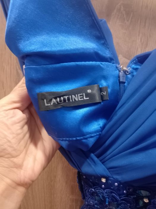 Официална рокля С