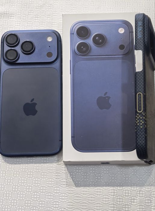 IPhone 17 Pro темно синий новый