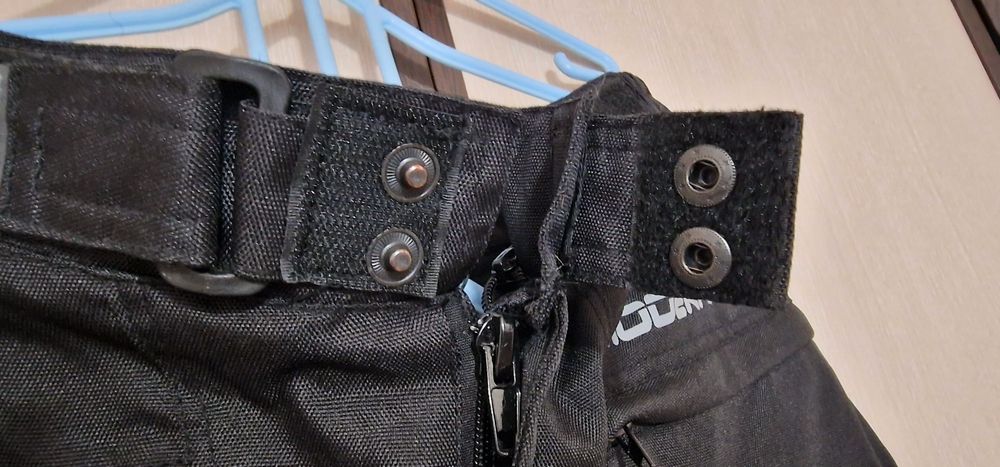 Мото панталон Модека, противо водма мембрана.