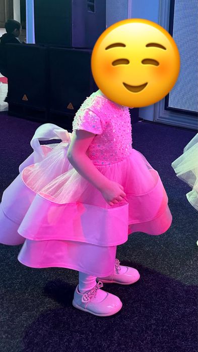 Продам пышную платье на девочку