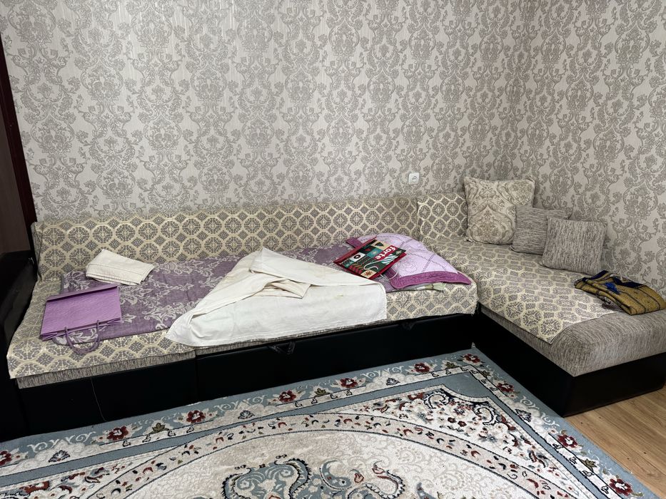 Угловой диван для гостиной