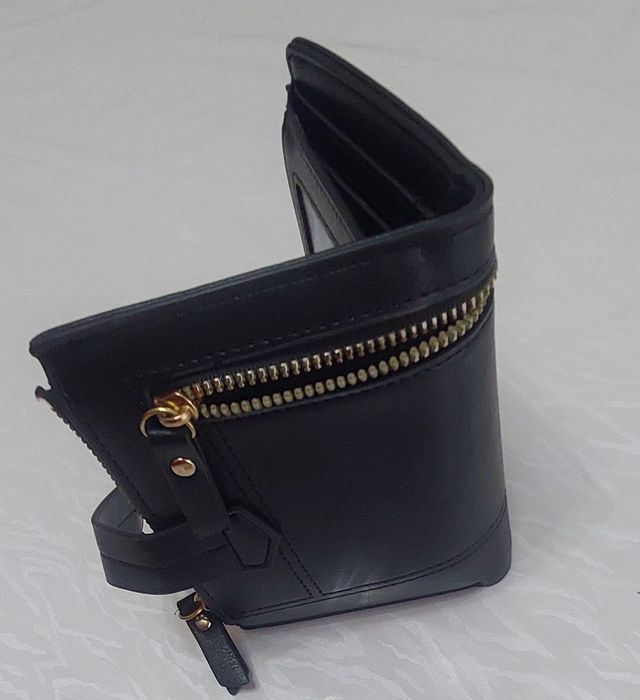 Новое портмоне за 3 500тг