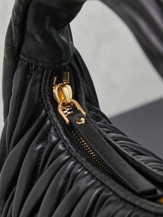 Miu Miu Wander Matelassé Bag – Black