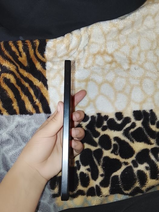 Срочно продается телефон Redmi A5