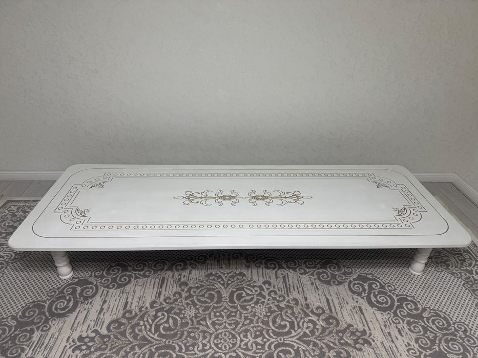 Стол для зала со съёмными ножками