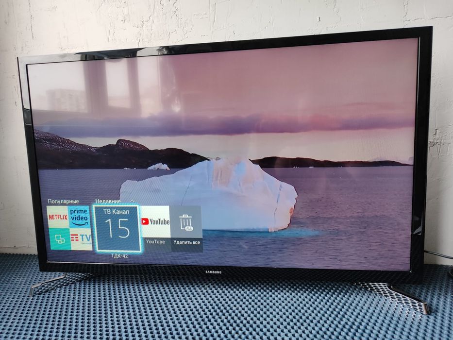 SAMSUNG телевизор встроенное SMART TV/ БУ оригинал/в отличном с-ии.