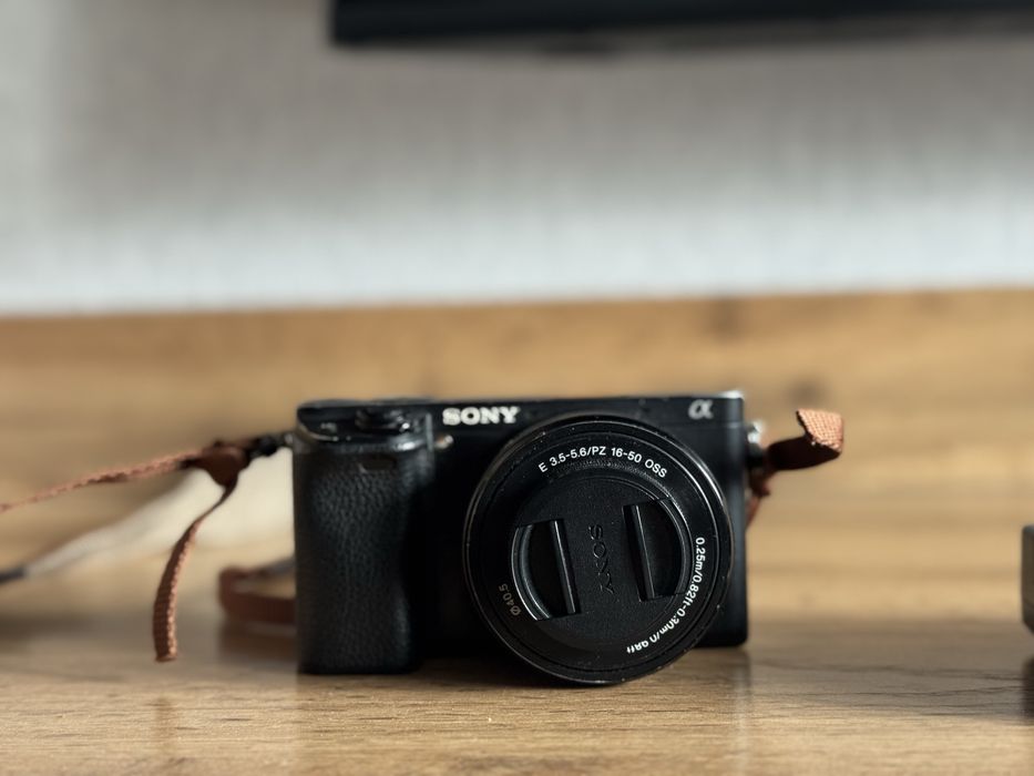 Продам Sony A6300