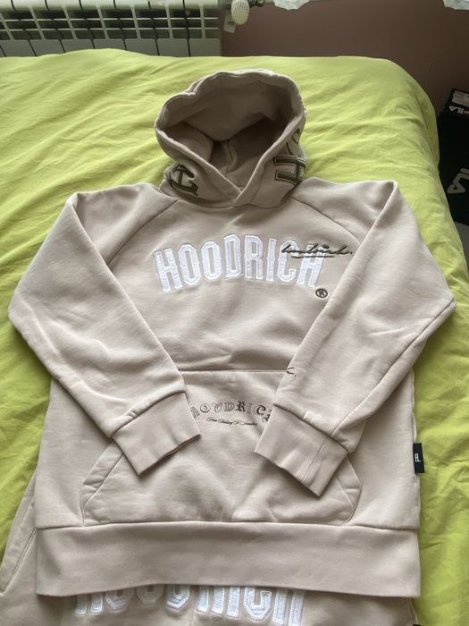 Спортен  екип HOODRICH