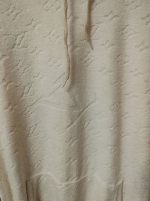 Суичър на Louis Vuitton