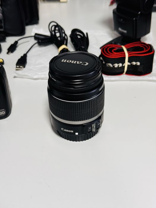 Kit complet-aparat foto CANON Eos 450D,obiectiv 18-55mm + accesorii