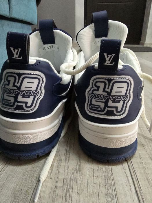 Adidasi Louis Vuitton Marine 45