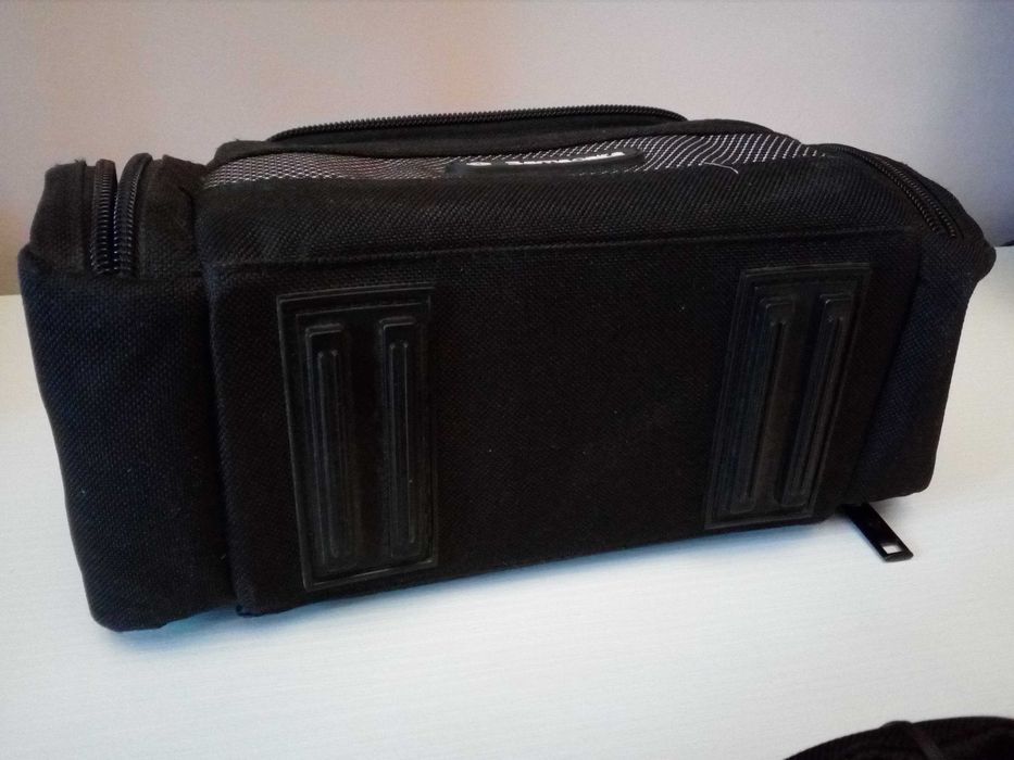 Geanta-husa camera foto/video si accesorii Samsonite Samoa DV60