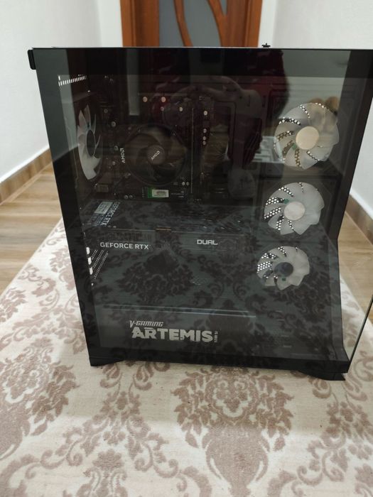 Продавам компютърът си в отлично състояние!