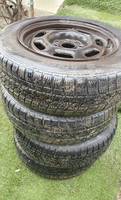 Jante VW Polo cu anvelope iarna M+S Riken SnowTime 175 65 R14