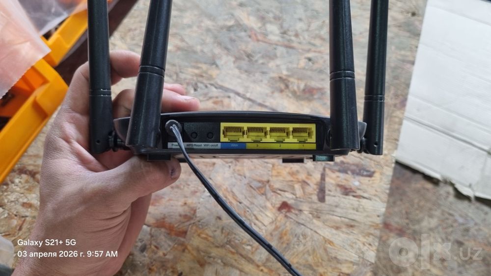 Tenda AC5 1200 в идеальном состоянии как новый