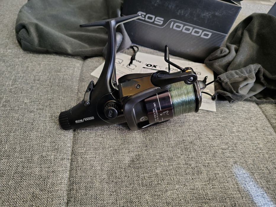 Макари  Fox Eos 10 000 bait runner