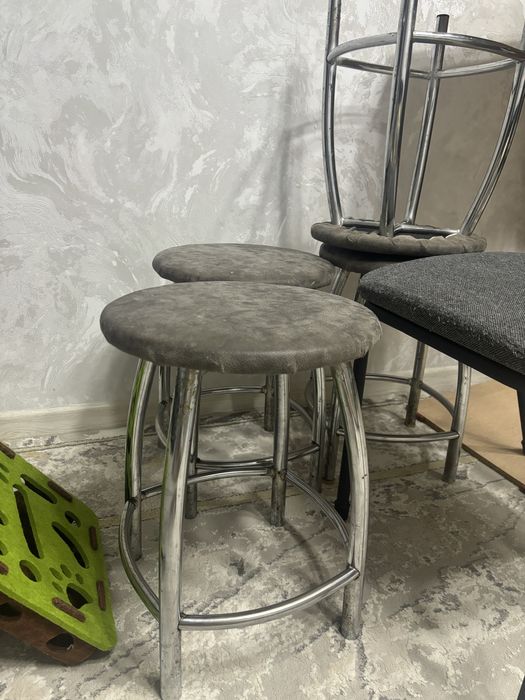 Продается стулья по 500