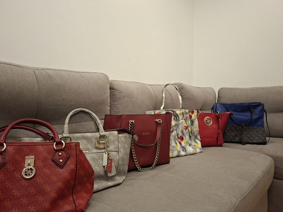 Дамски чанти Guess