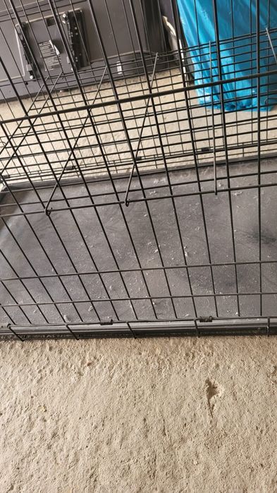 Заводская клетка для мелких животных.