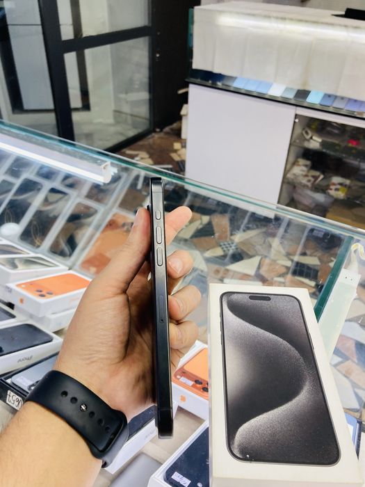 iPhone 15 Pro Max 256 gb black