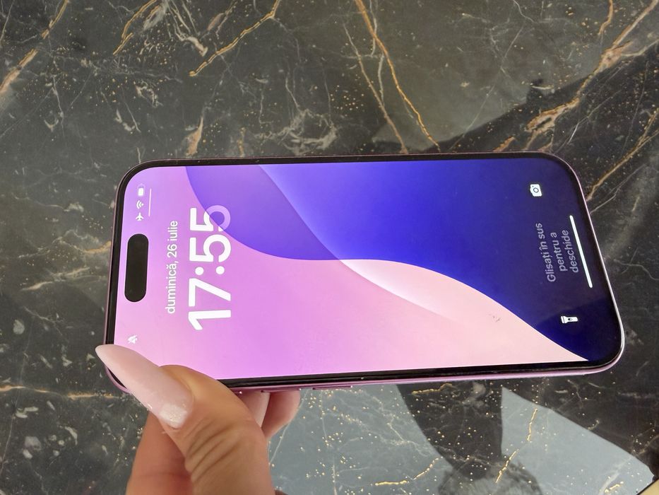 Iphone 16 pink impecabil