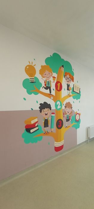 Роспись стен в школах и садиках