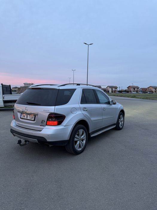 Mercedes ML 320 CDI 4x4 V6 / Fără DPF / Navi mare / Cameră / Automat